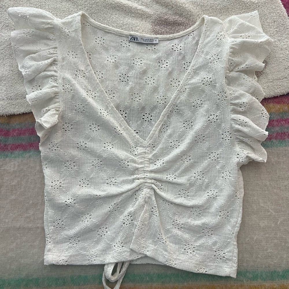 Ruffle sleeve eyelet Zara shirt